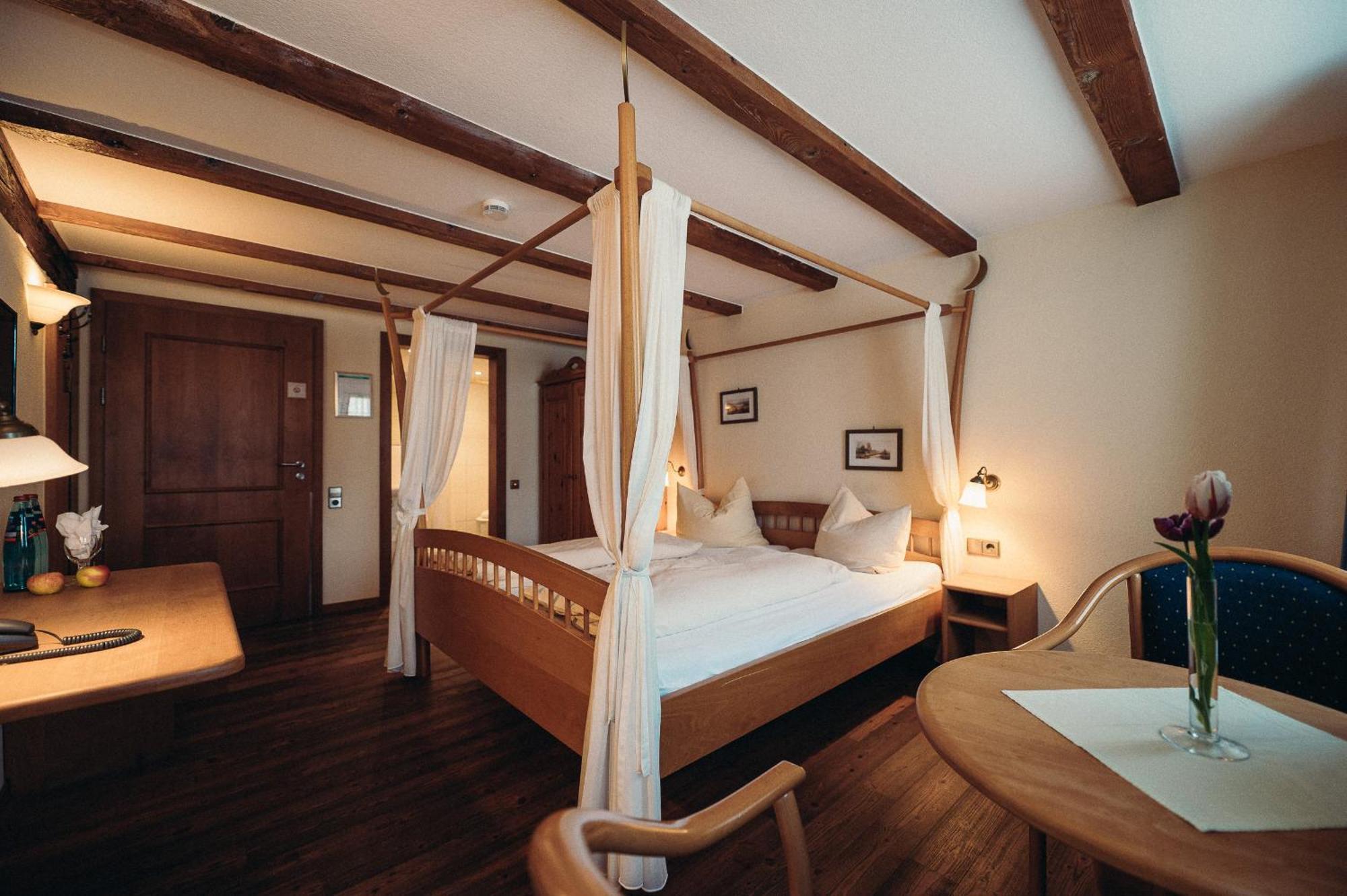 Hofgut Himmelreich Hotel Kirchzarten Buitenkant foto